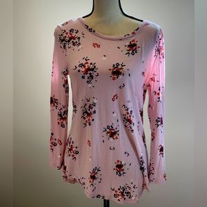 Loft tunic top has a scoop back. Pale pink with floral design. Size M 💯 rayon
